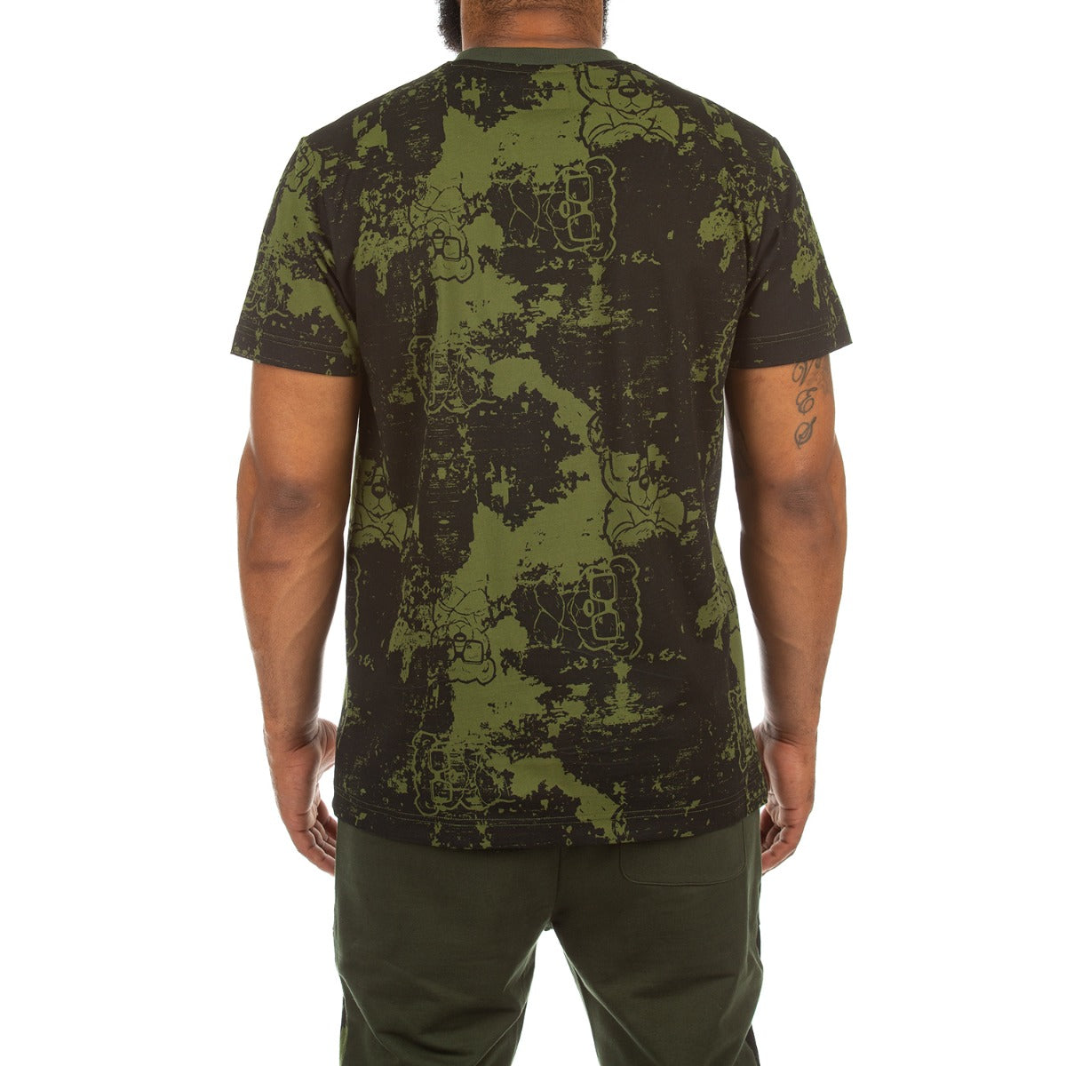 Green and Black Abstract Pattern Short-Sleeved Crew Neck T-Shirt - High-Quality Material, Artistic and Modern Aesthetic, Regular Fit